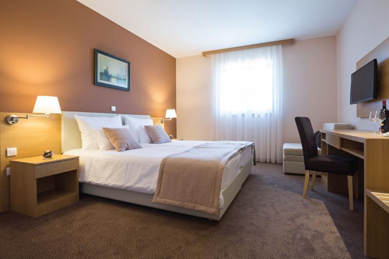 Etno Complex Vrdnicka Kula Hotel Rednek Kültér fotó