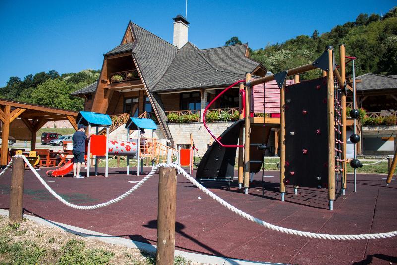 Etno Complex Vrdnicka Kula Hotel Rednek Kültér fotó